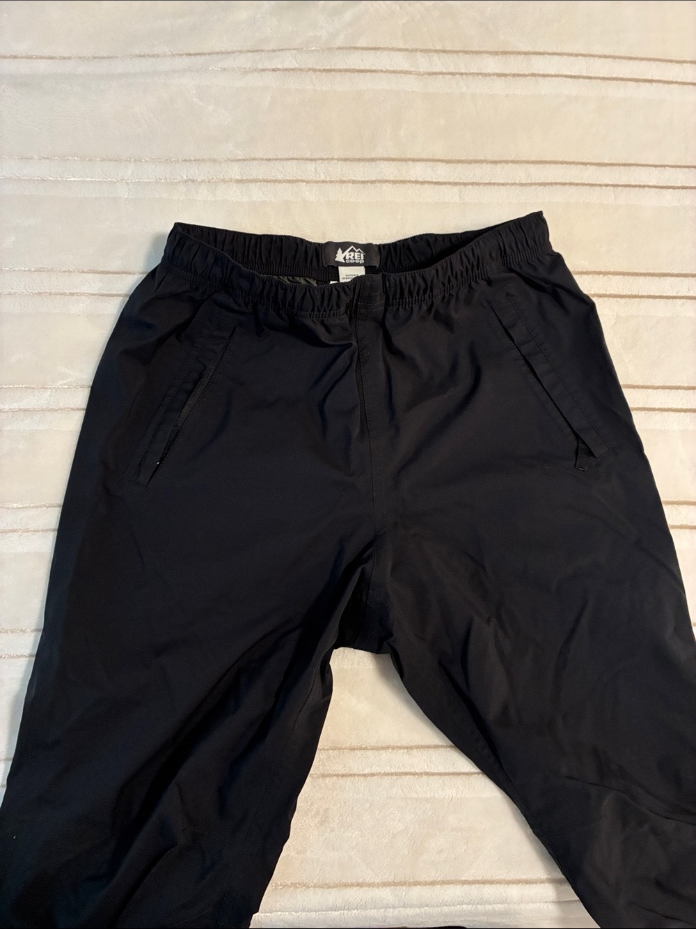 REI Kids  Black Elastic Waist Outdoor rain pants with pockets